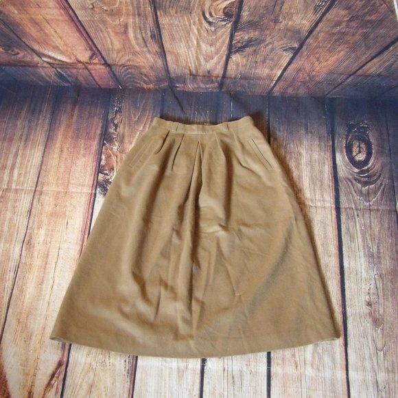 Elegant Tan Women's Skirt - Picture 8 of 14